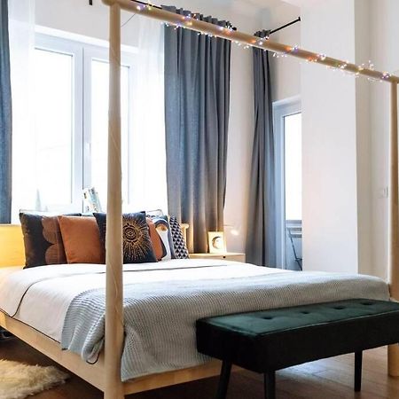 La Dame Bleue Apartment Bukares Bagian luar foto